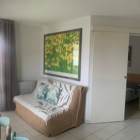 T2 Port-frejus Proximite De La Grand Garage Prive 34 M2 Dernier Etage Apartman Fréjus